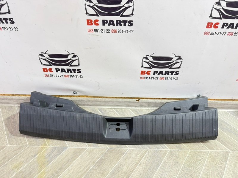 Накладка замка багажника Nissan Rogue 2022 T33 1.5 849926RA0A Б/У