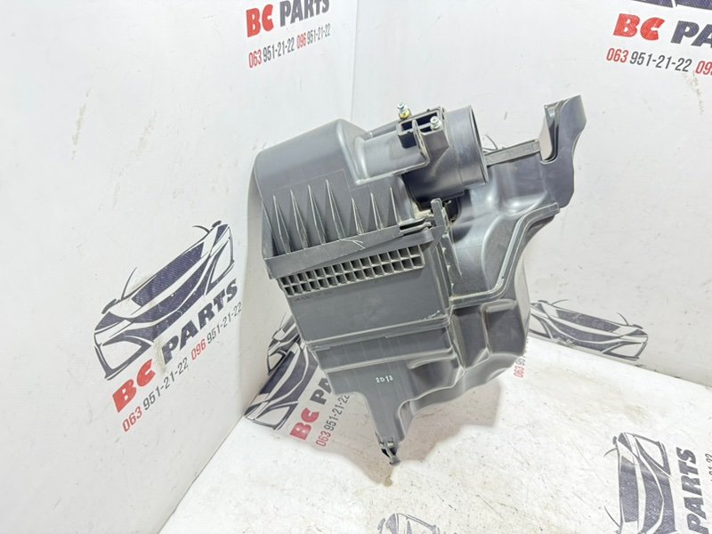 Корпус воздушного фильтра Nissan Rogue T33 1.5 Корпус воздушного фильтра Nissan Rogue T33 1.5