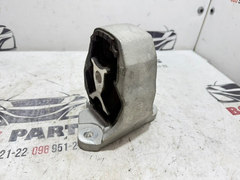 Подушка двигателя задняя правая Rogue 2022 T33 1.5