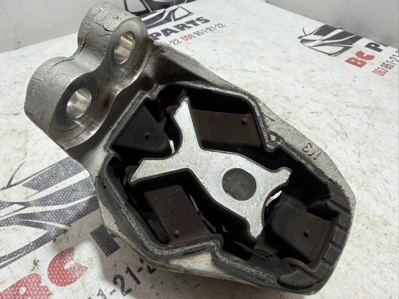 Подушка двигателя задняя правая Rogue 2022 T33 1.5