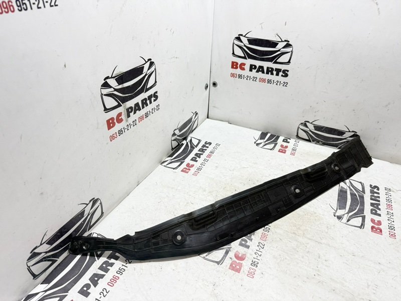 Пыльник крыла передний правый Rogue 2022 T33 1.5