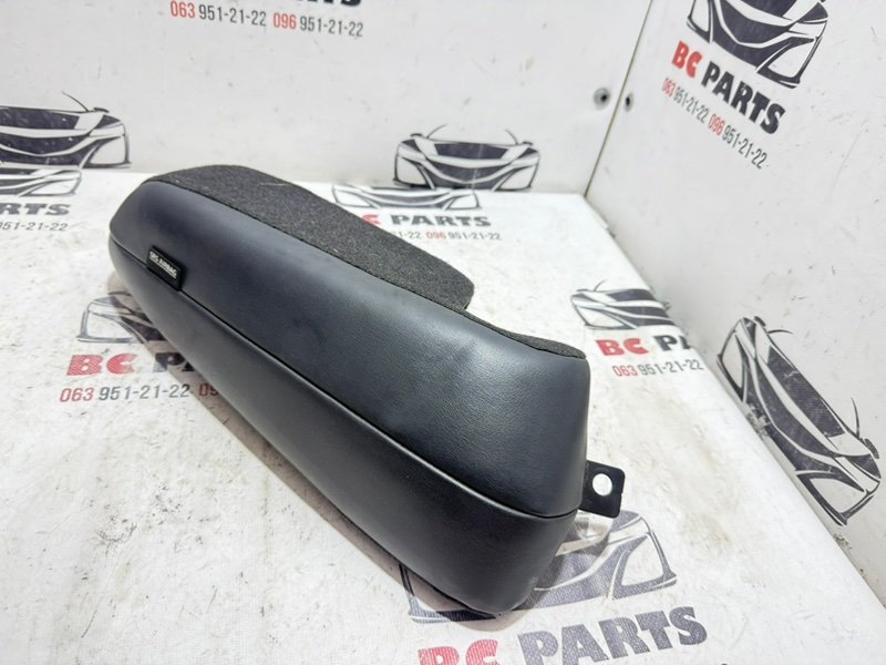 Подушка безопасности в сиденье задняя правая Rogue 2021 T33 2.5