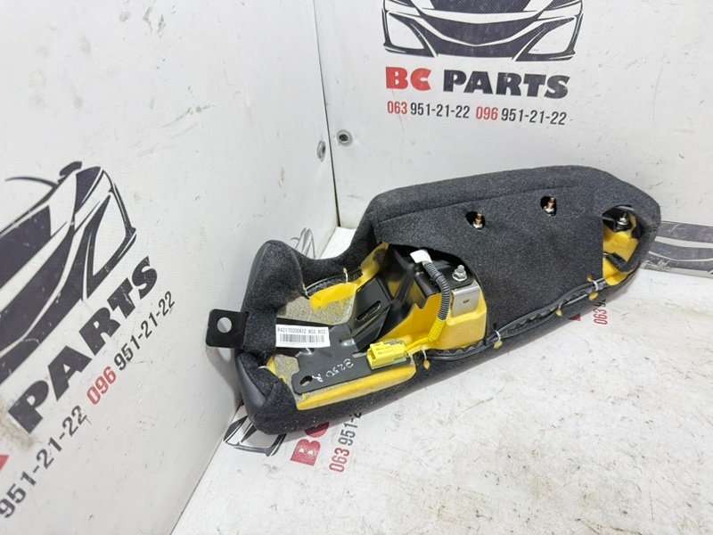 Подушка безопасности в сиденье задняя правая Rogue 2021 T33 2.5