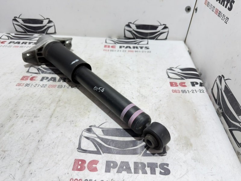 Амортизатор подвески задний Nissan Rogue T33 1.5