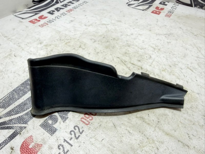 Уголок жабо правый Nissan Rogue 2022 T33 1.5 668946ra1a Б/У