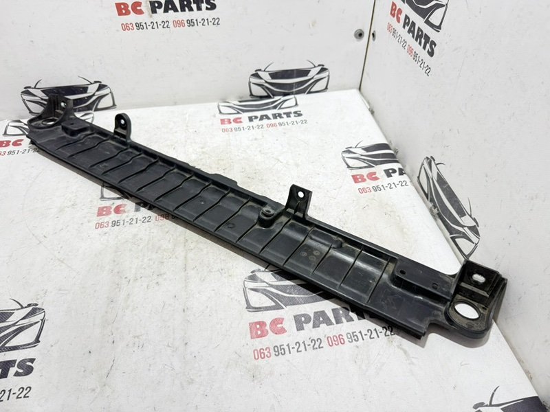 Крепление радиатора Nissan Rogue T33 1.5