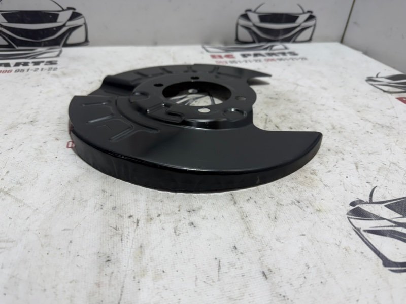 Защита тормозного диска задняя левая Nissan Rogue T33 1.5