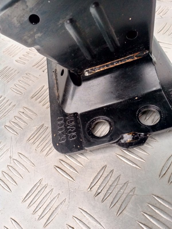 Усилитель бампера передний Rogue 2022 T33 1.5