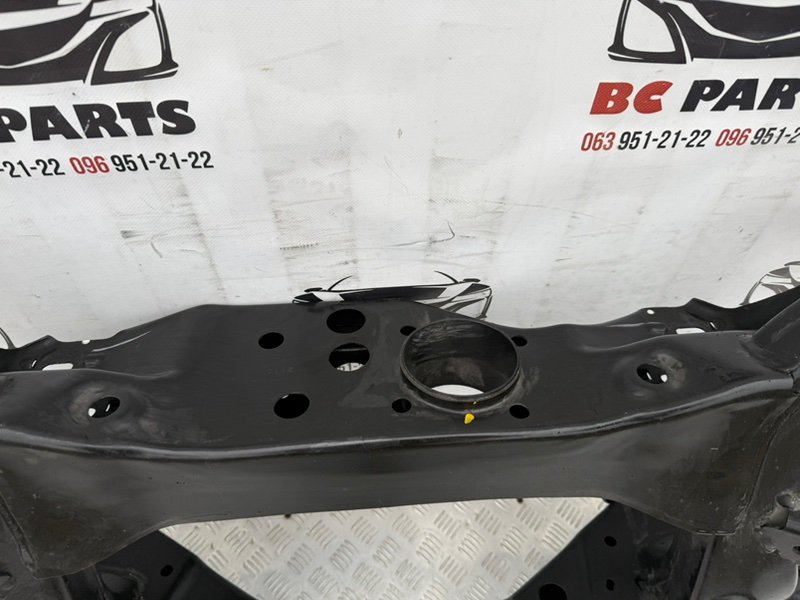 Подрамник задний Rogue 2022 T33 1.5