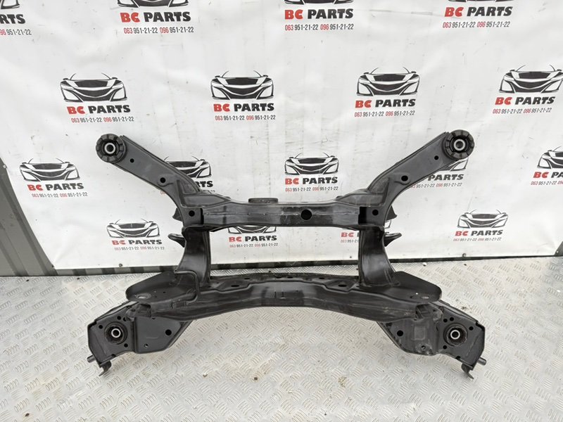 Подрамник задний Rogue 2022 T33 1.5