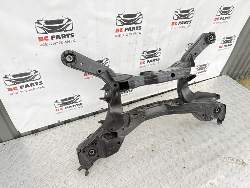 Подрамник задний Rogue 2022 T33 1.5