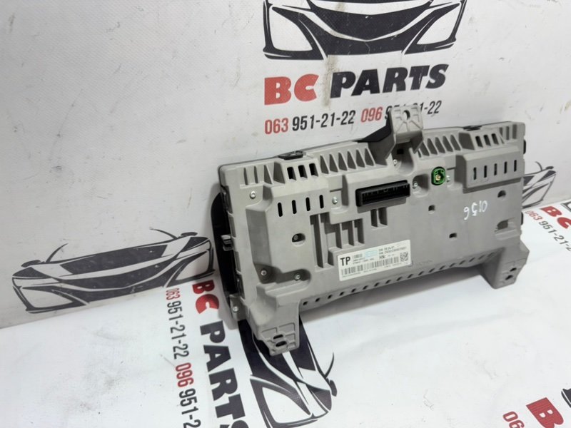 Панель приборов Rogue 2022 T33 1.5