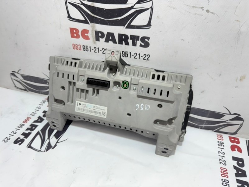 Панель приборов Rogue 2022 T33 1.5