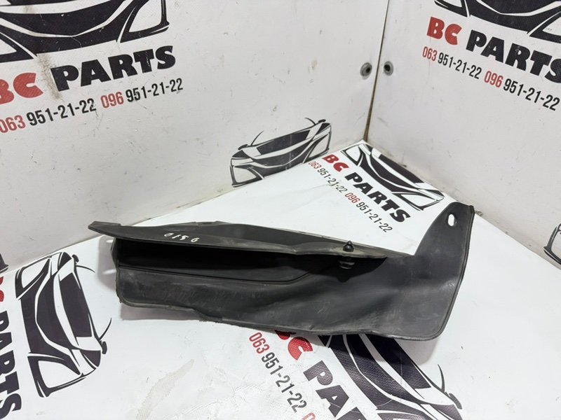 Брызговик передний правый Rogue 2022 T33 1.5