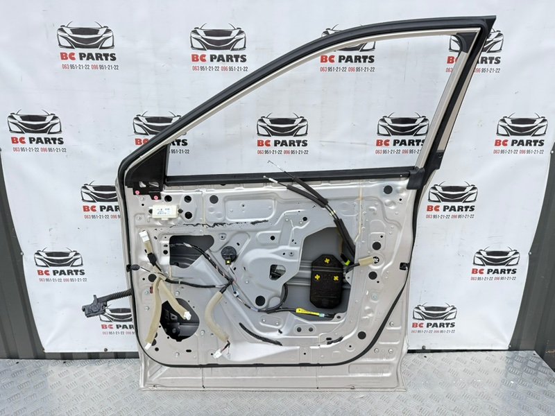 Дверь боковая передняя правая Rogue 2022 T33 1.5