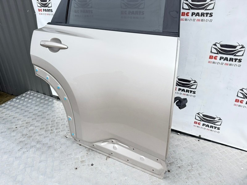 Дверь боковая задняя правая Nissan Rogue T33 1.5