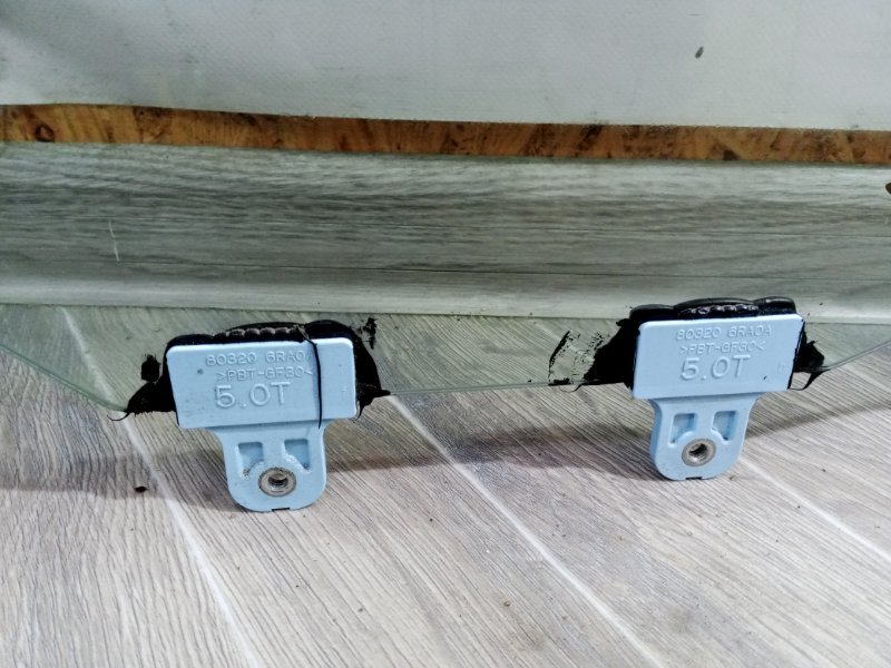 Стекло двери переднее правое Nissan Rogue T33 1.5 Стекло двери переднее правое Nissan Rogue T33 1.5