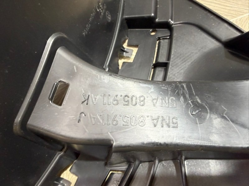 Подкрылок передний левый Tiguan 2018-2015 2