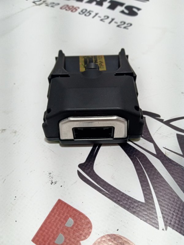 Камера на лобовое стекло Nissan Rogue T32 QR25 2.5 Камера на лобовое стекло Nissan Rogue T32 QR25 2.5