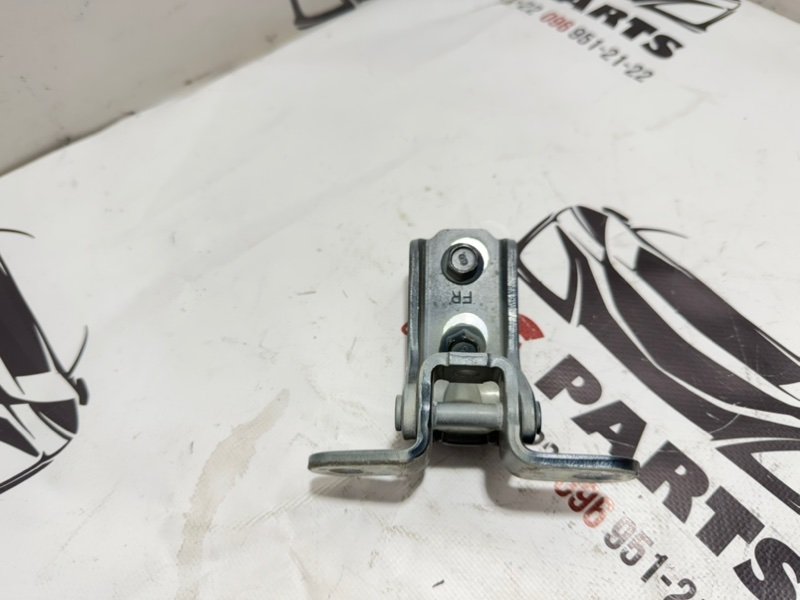 Петля двери передняя левая Kia EV6 2023 793202V000 Б/У