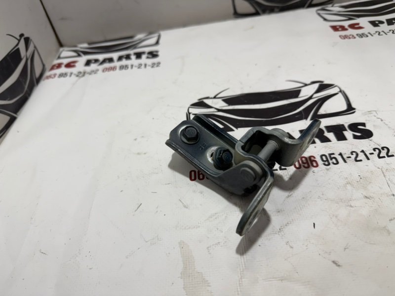 Петля двери передняя левая Kia EV6