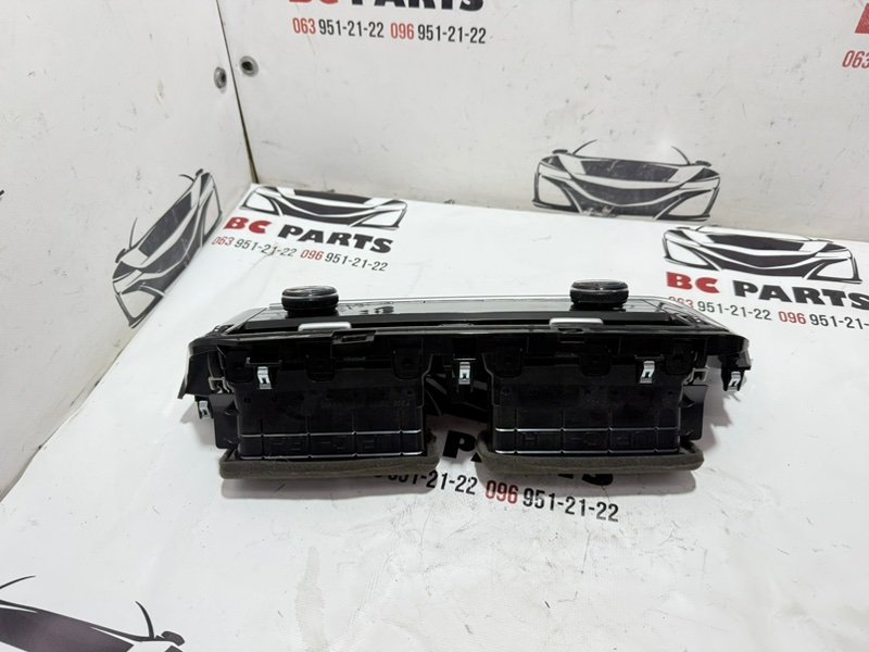 Блок управления климат-контролем Rogue 2021 T33 2.5