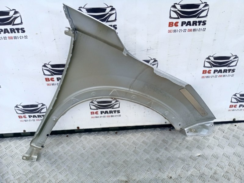 Крыло переднее левое Nissan Rogue T33 2.5