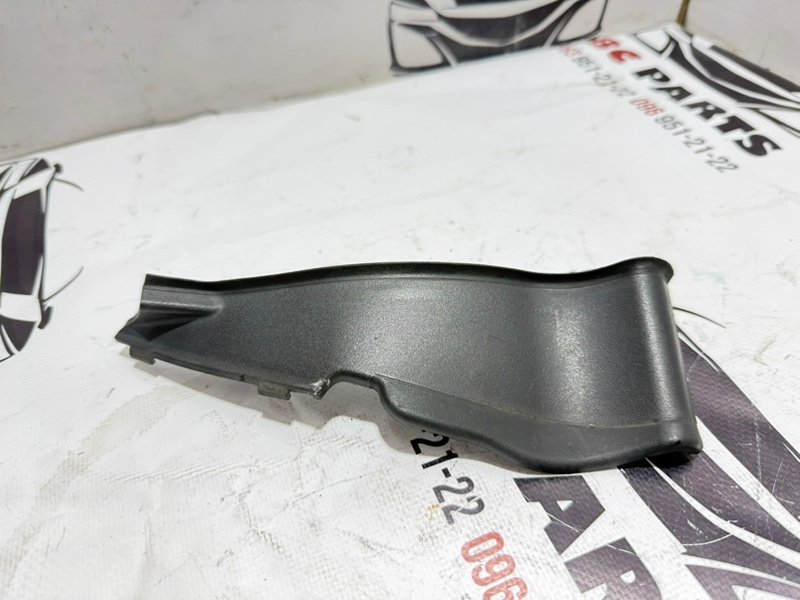 Уголок жабо правый Nissan Rogue 2021 T33 2.5 668946ra1a Б/У