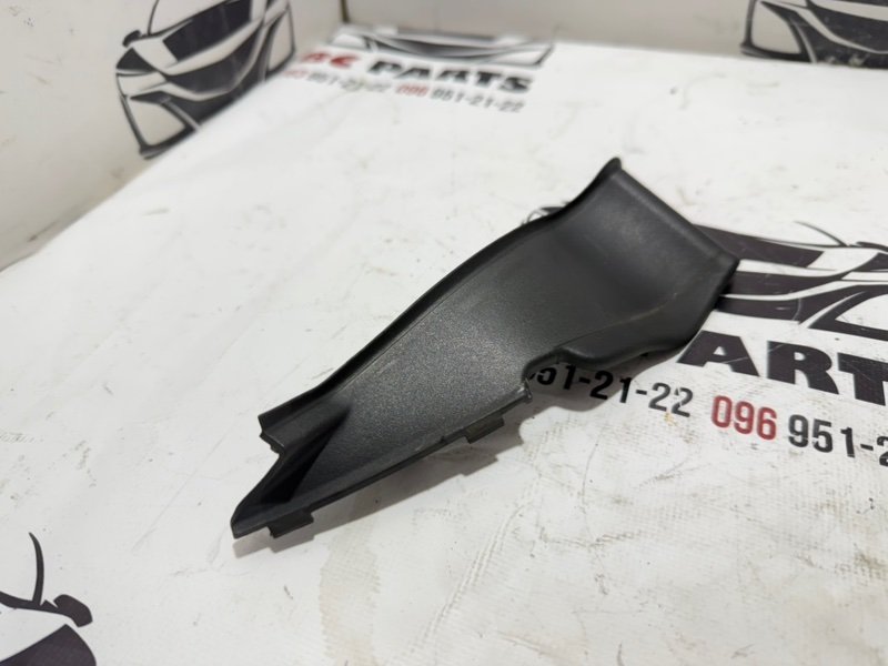 Уголок жабо правый Rogue 2021 T33 2.5