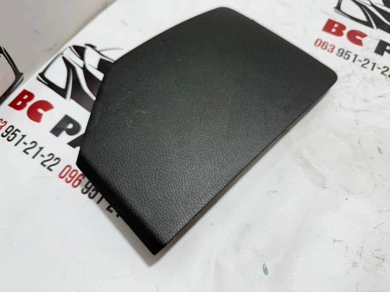 Накладка торпедо Nissan Rogue T33 2.5