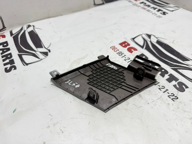 Накладка торпедо левая Nissan Rogue T33 2.5