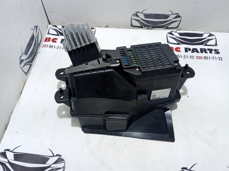 Проекция на лобовое стекло Nissan Rogue T33 1.5