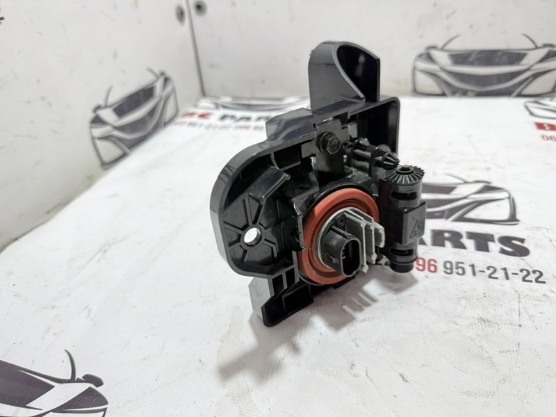 Фара противотуманная левая Rogue 2022 T33 1.5