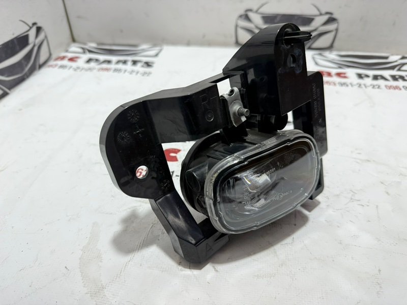 Фара противотуманная правая Rogue 2022 T33 1.5