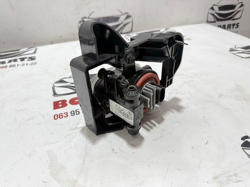 Фара противотуманная правая Rogue 2022 T33 1.5