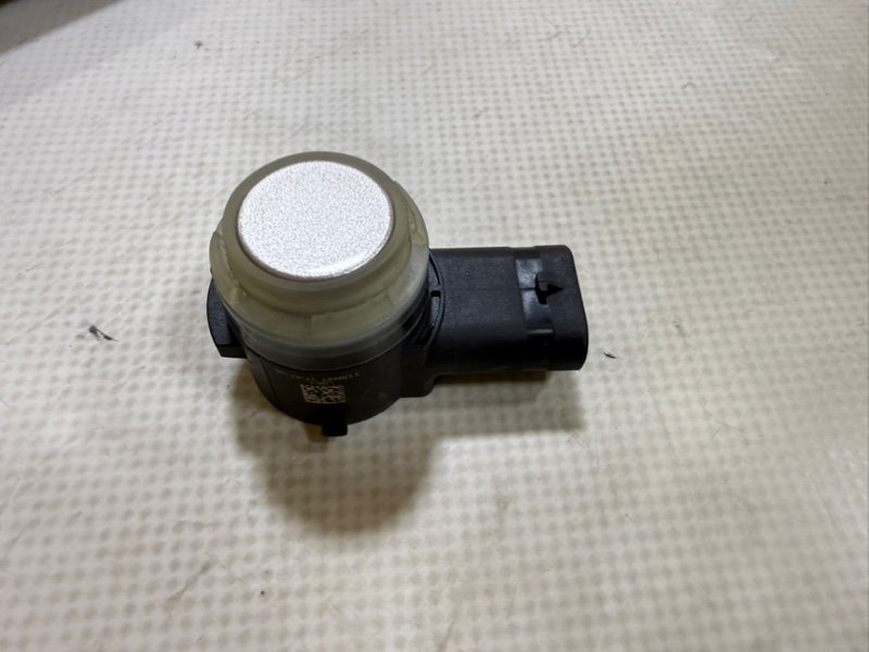 Датчик парковки передний Nissan Rogue 2022 T33 1.5 284387003r Б/У