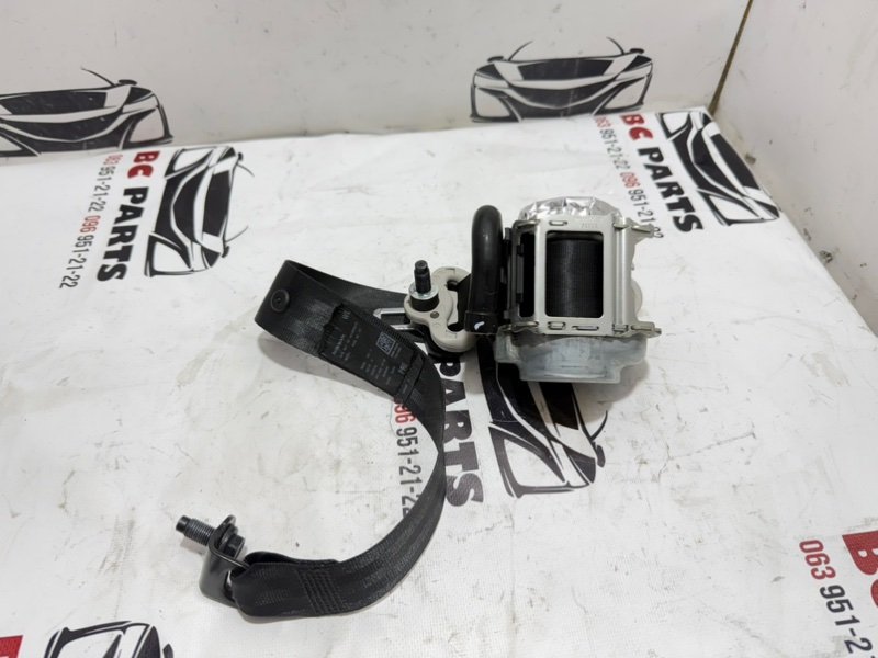 Ремень безопасности задний левый Nissan Rogue 2021 T33 2.5 888856rr5a Б/У