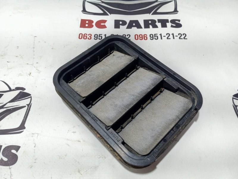 Решетка вентиляционная задняя Nissan Rogue 2021 T33 2.5 768046RS0A Б/У