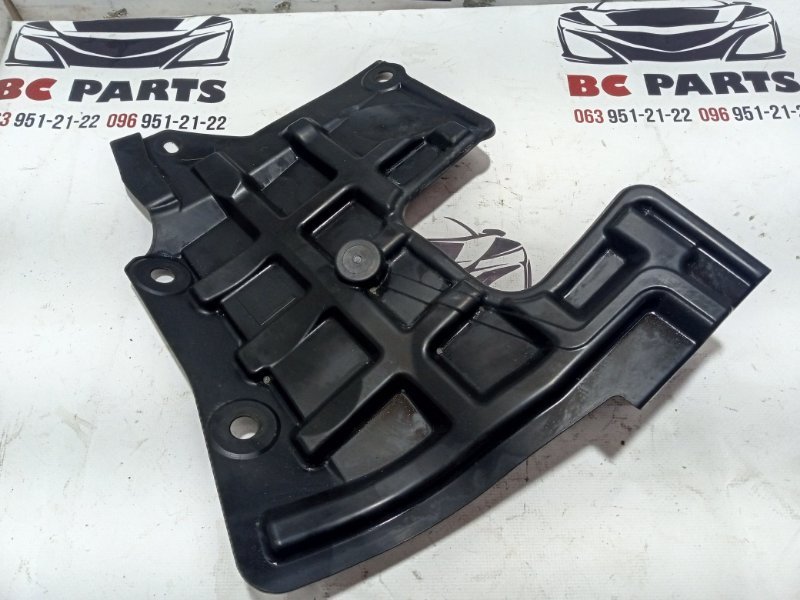 Защита двигателя передняя левая Nissan Rogue T33 2.5