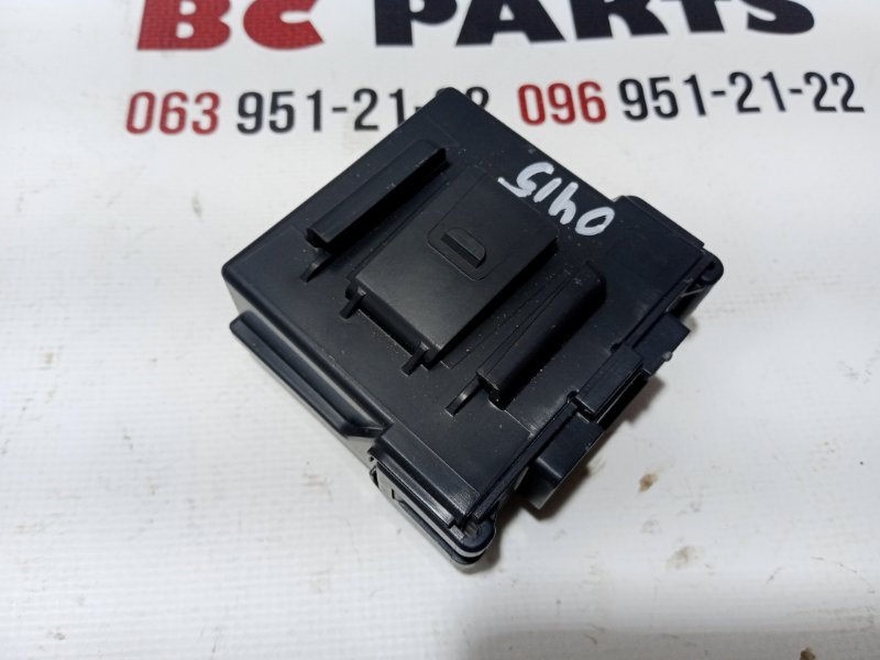 Запчасть блок управления Nissan Rogue 2020 T32 QR25 2.5 476A07FL0C Б/У Блок управления Nissan Rogue 2020 T32 QR25 2.5 476A07FL0C Б/У