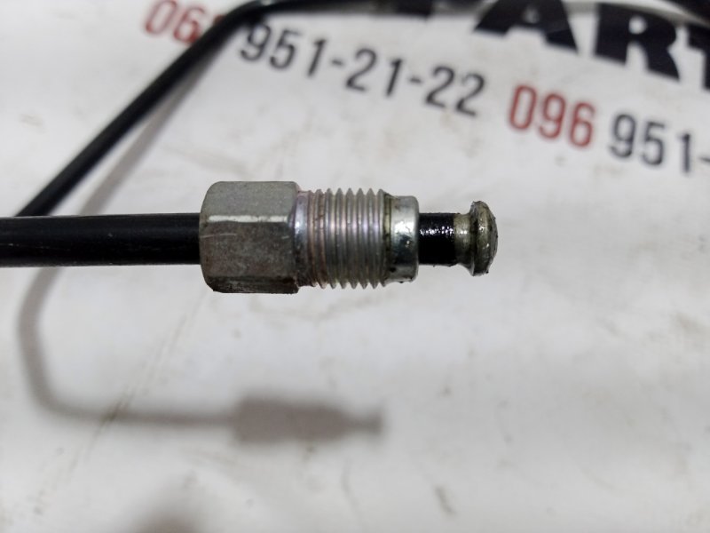 Трубка тормозная передняя правая Rogue 2018 T32 QR25 2.5