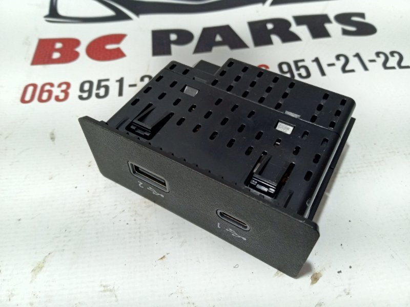 USB разъем Nissan Rogue T33 1.5