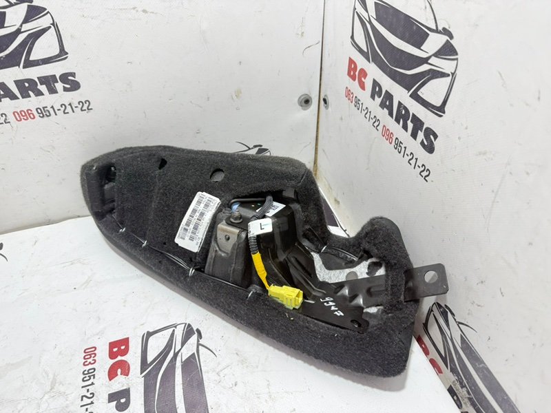 Подушка безопасности в сиденье задняя левая Rogue 2021 T33 2.5