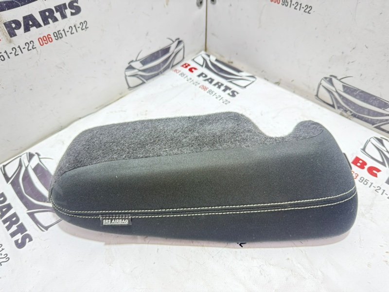 Подушка безопасности в сиденье задняя правая Nissan Rogue 2021 T33 2.5 886106RG0A Б/У