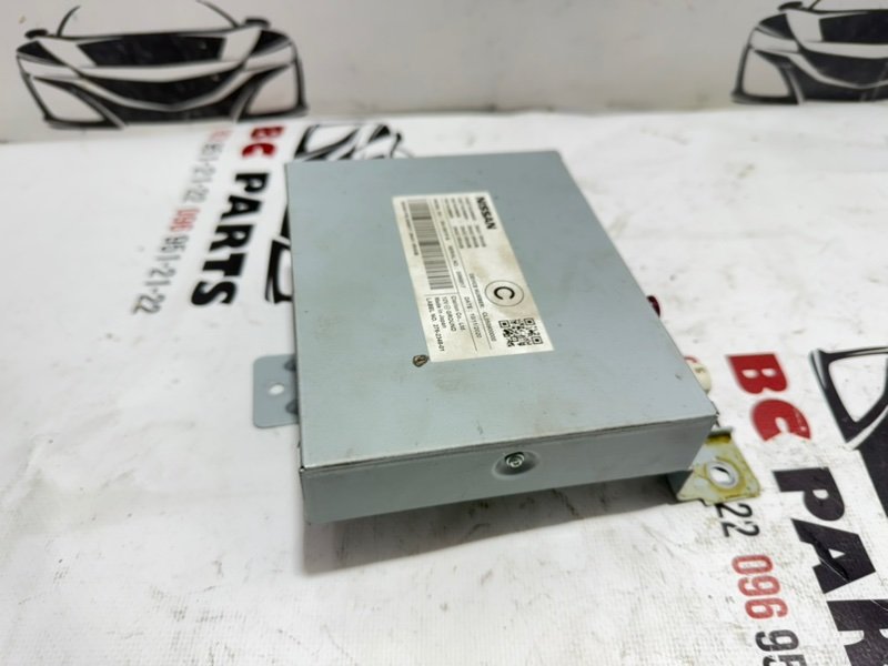 Блок управления камерой Nissan Rogue T33 2.5 Блок управления камерой Nissan Rogue T33 2.5