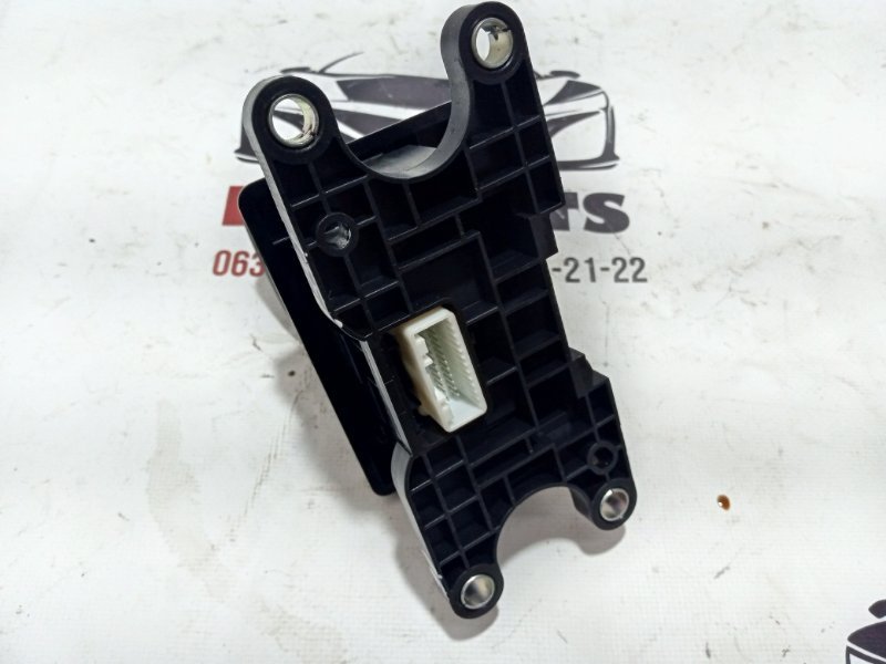 Селектор АКПП Rogue 2021 T33 2.5 Селектор АКПП Rogue 2021 T33 2.5