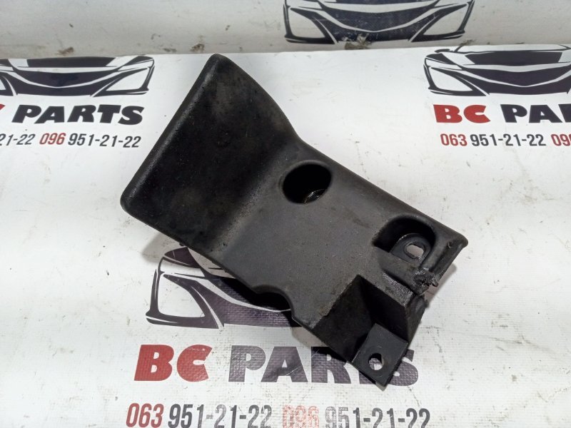 Брызговик задний правый Nissan Rogue 2021 T33 2.5 768566RR0A Б/У