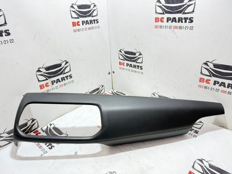 Накладка торпедо Nissan Rogue 2021 T33 2.5 692116rr0a Б/У