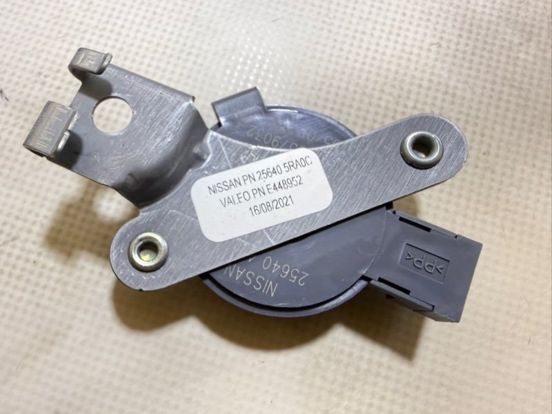 Звуковой зуммер Nissan Kicks 1.6