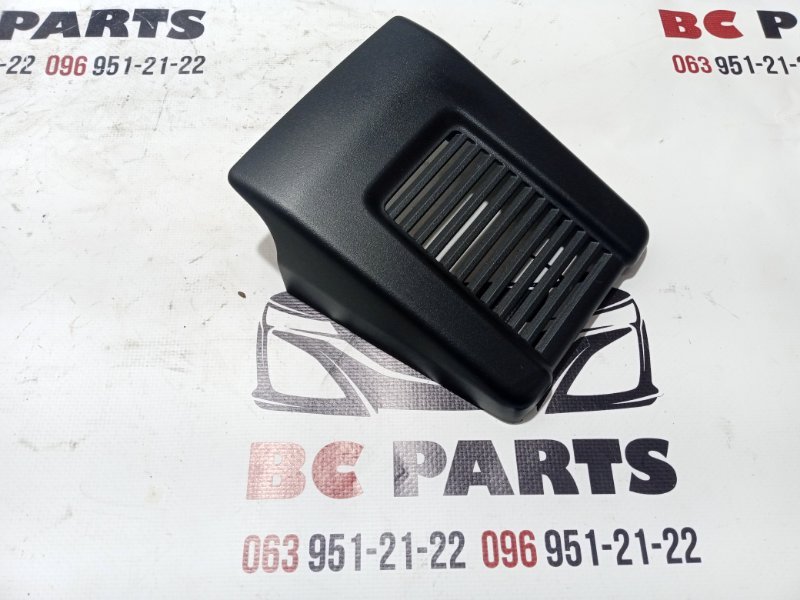 Накладка камеры лобового стекла Nissan Kicks 2021 1.6 284L85RA0A Б/У